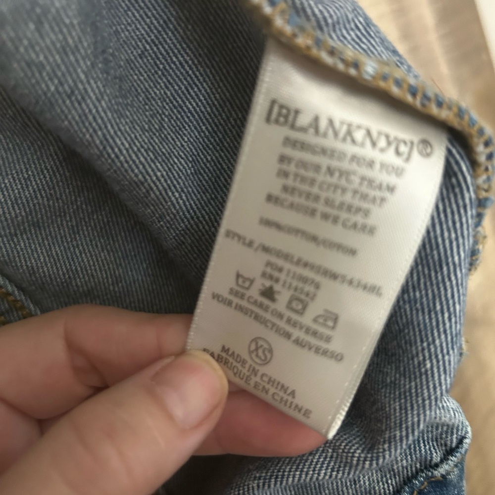 BLANKNYC Cropped Elastic Waist Denim Bomber Trucker Jacket, XS - Picture 9 of 10